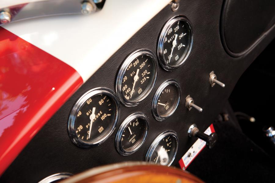 Панель приборов Shelby Cobra 289 Competition (CSX 2290) 1964 года  (фото 22 из 32)